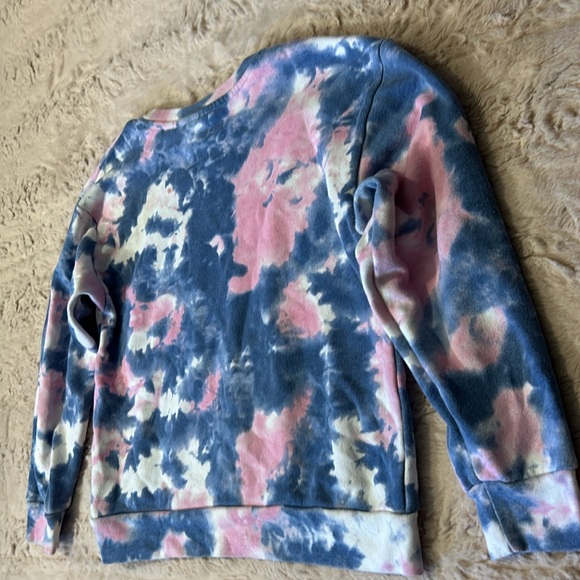 F•R•I•E•N•D•S sweatshirt in girls size L (10/12) - Picture 8 of 10